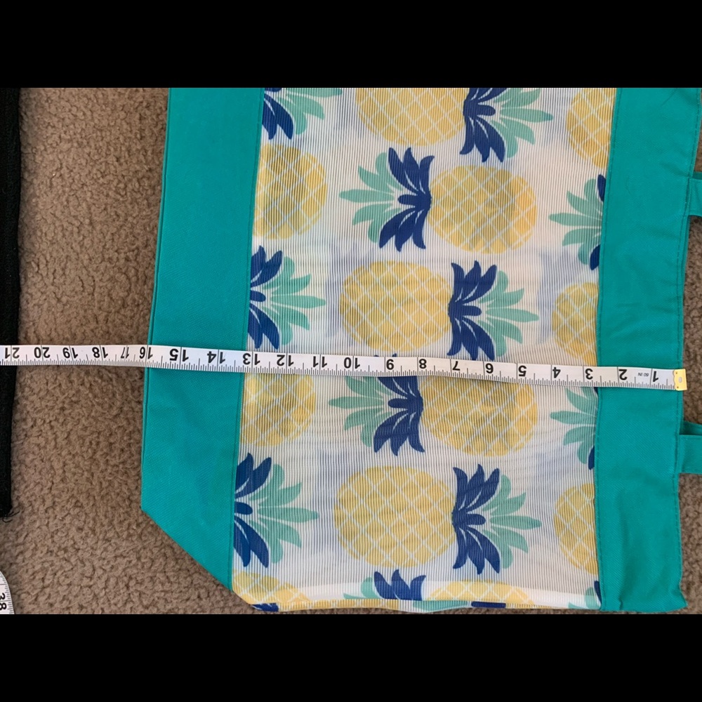 Beach Bag - Picture 4 of 6